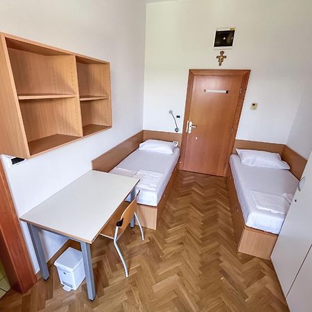 Hostel Sveta Ana Koper Dış mekan fotoğraf