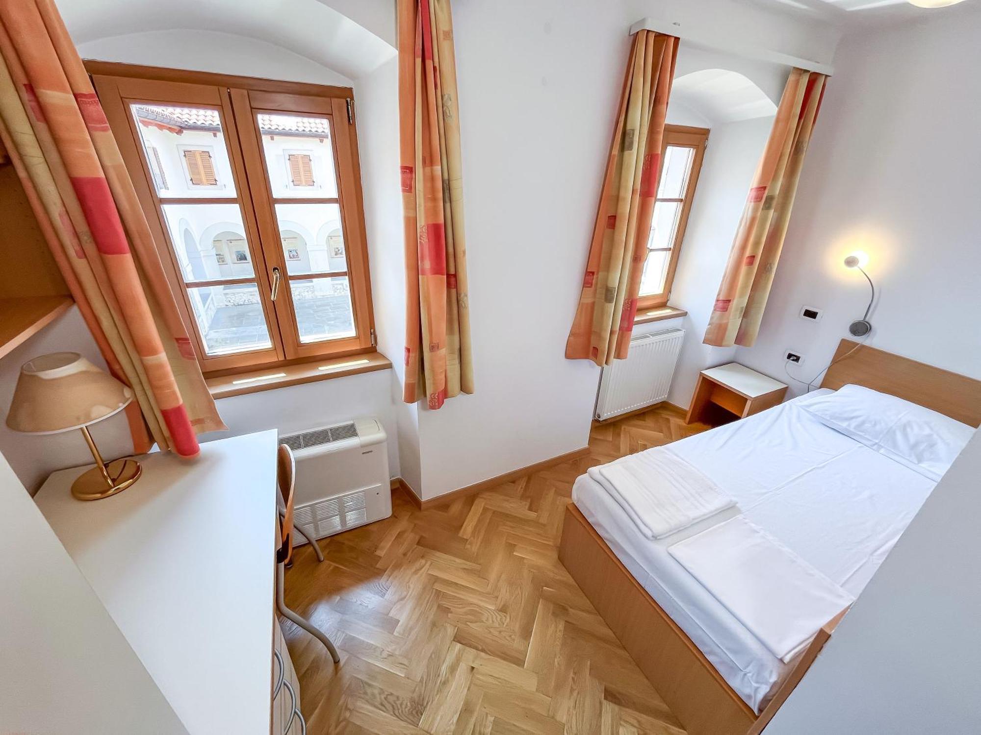 Hostel Sveta Ana Koper Dış mekan fotoğraf