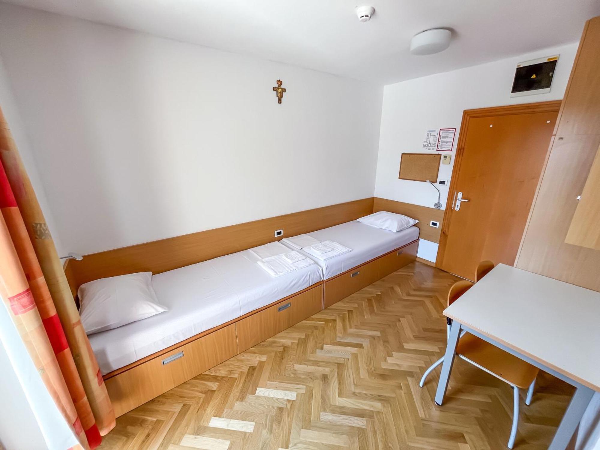 Hostel Sveta Ana Koper Dış mekan fotoğraf