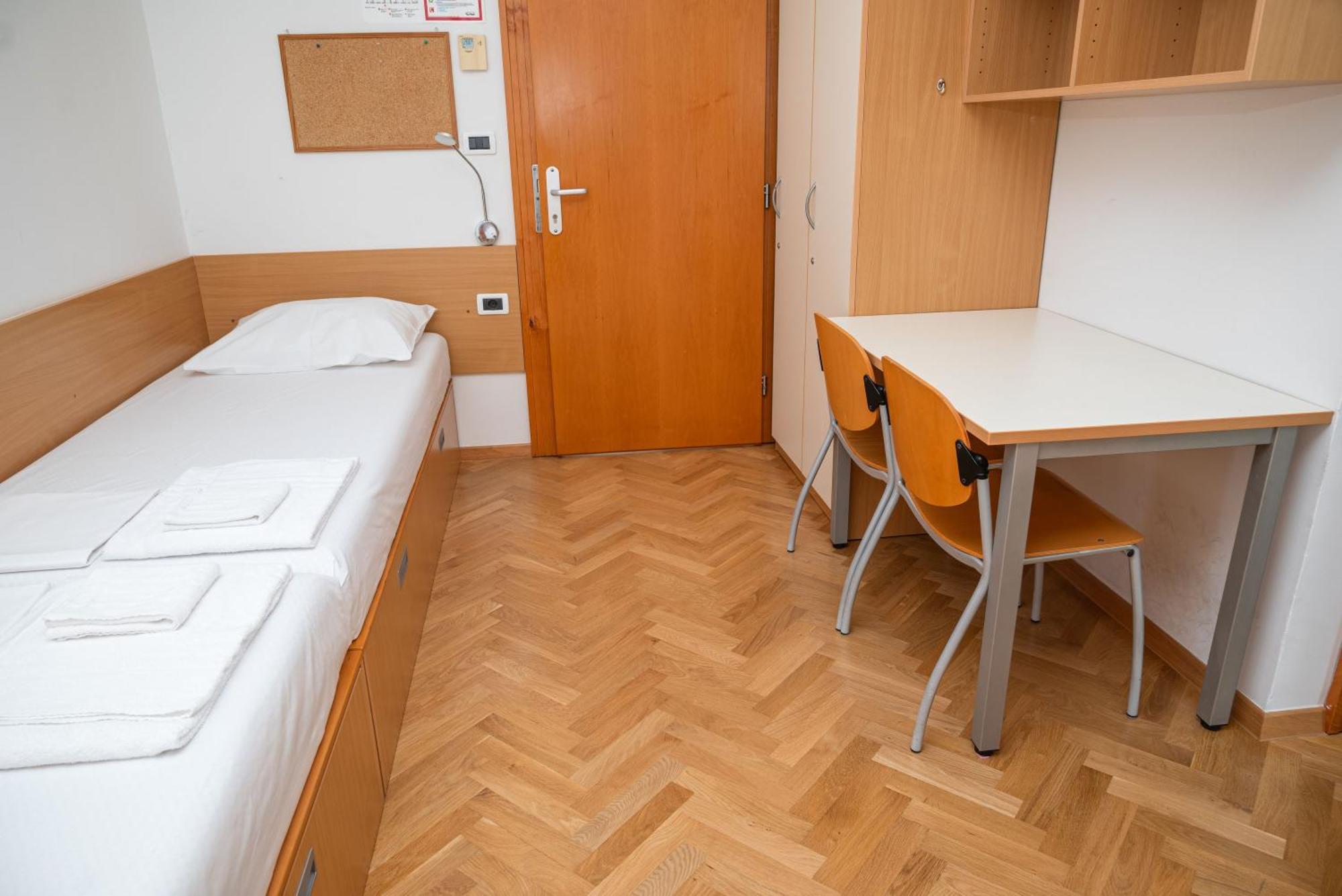 Hostel Sveta Ana Koper Dış mekan fotoğraf