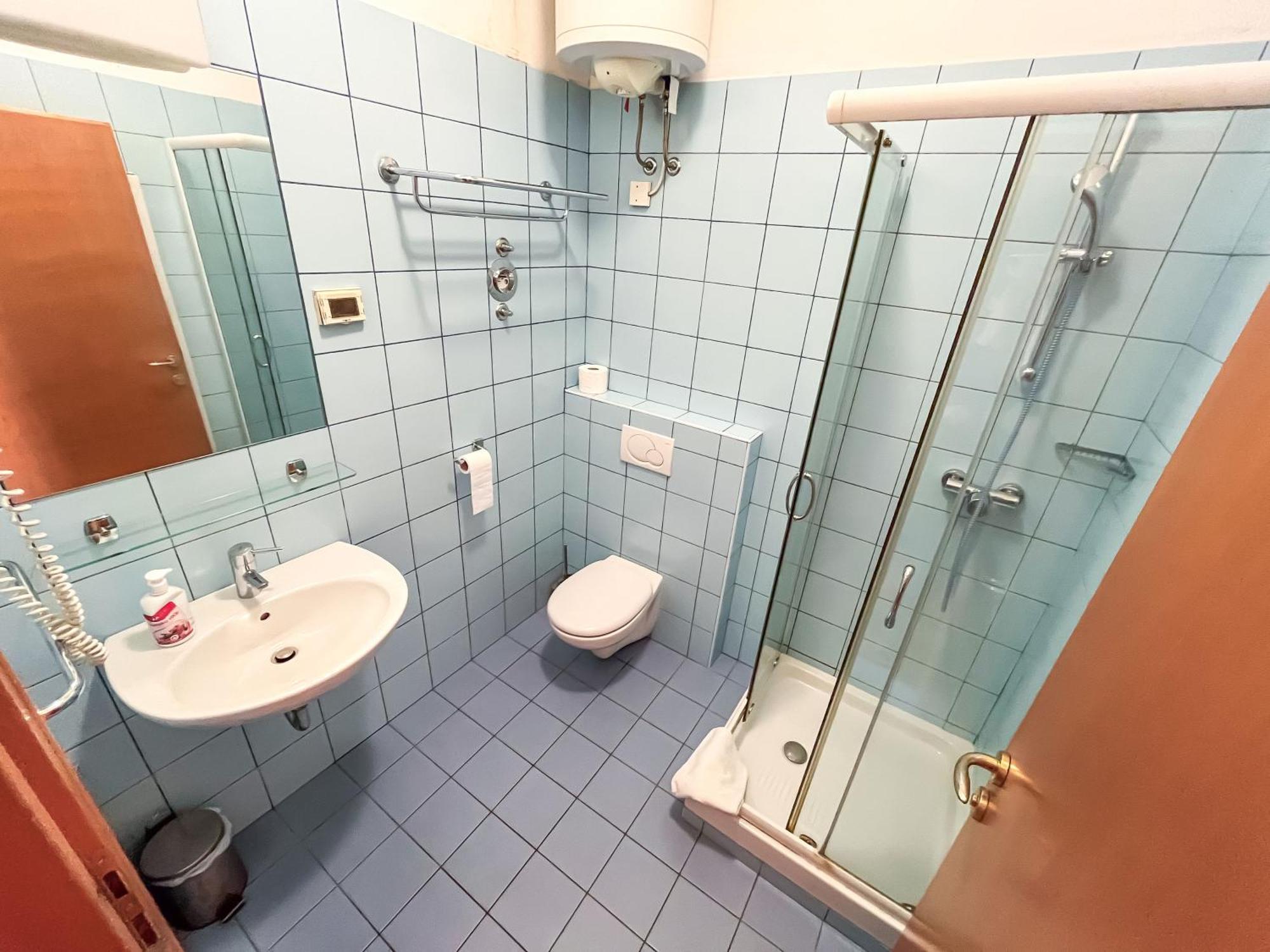 Hostel Sveta Ana Koper Dış mekan fotoğraf