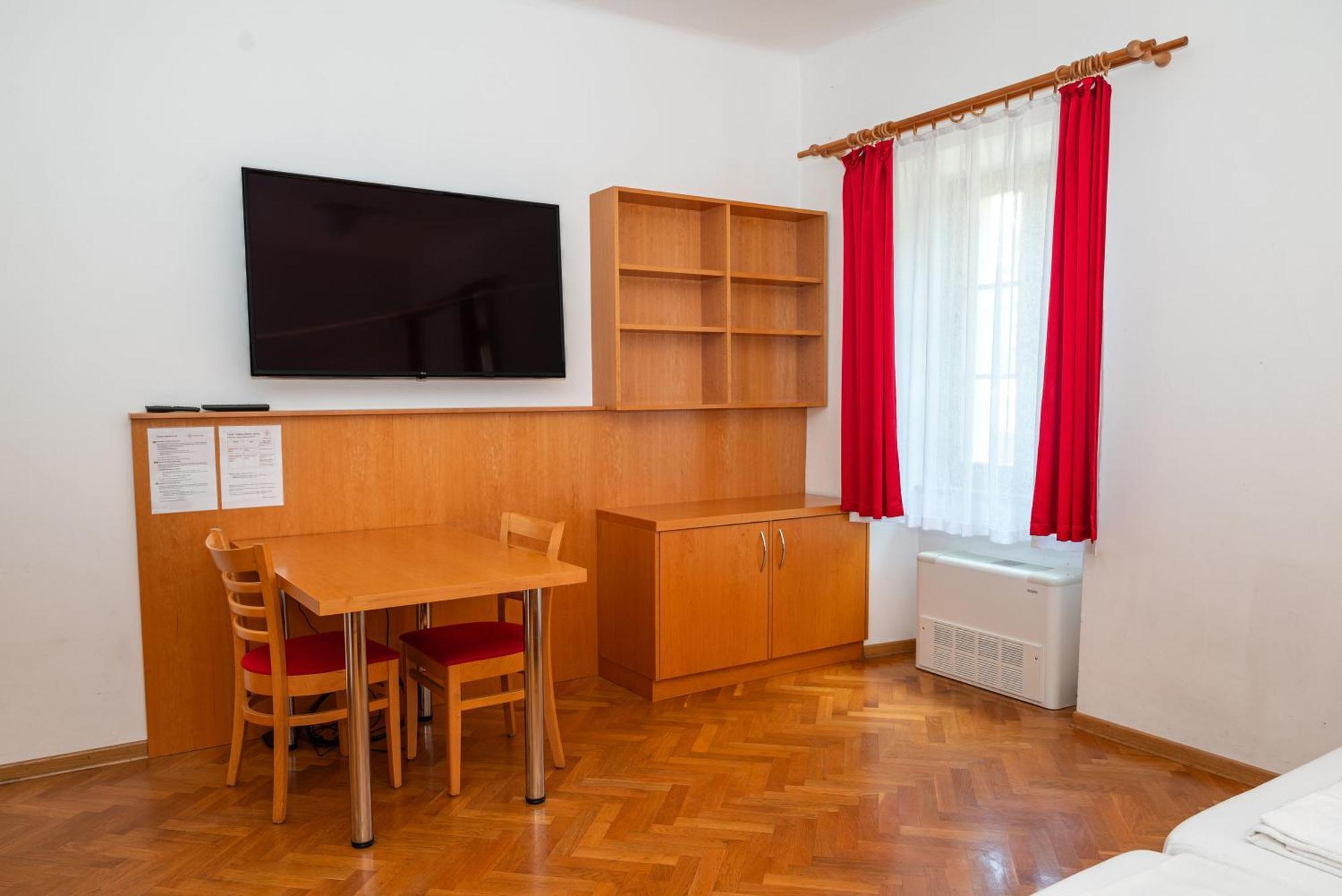 Hostel Sveta Ana Koper Dış mekan fotoğraf