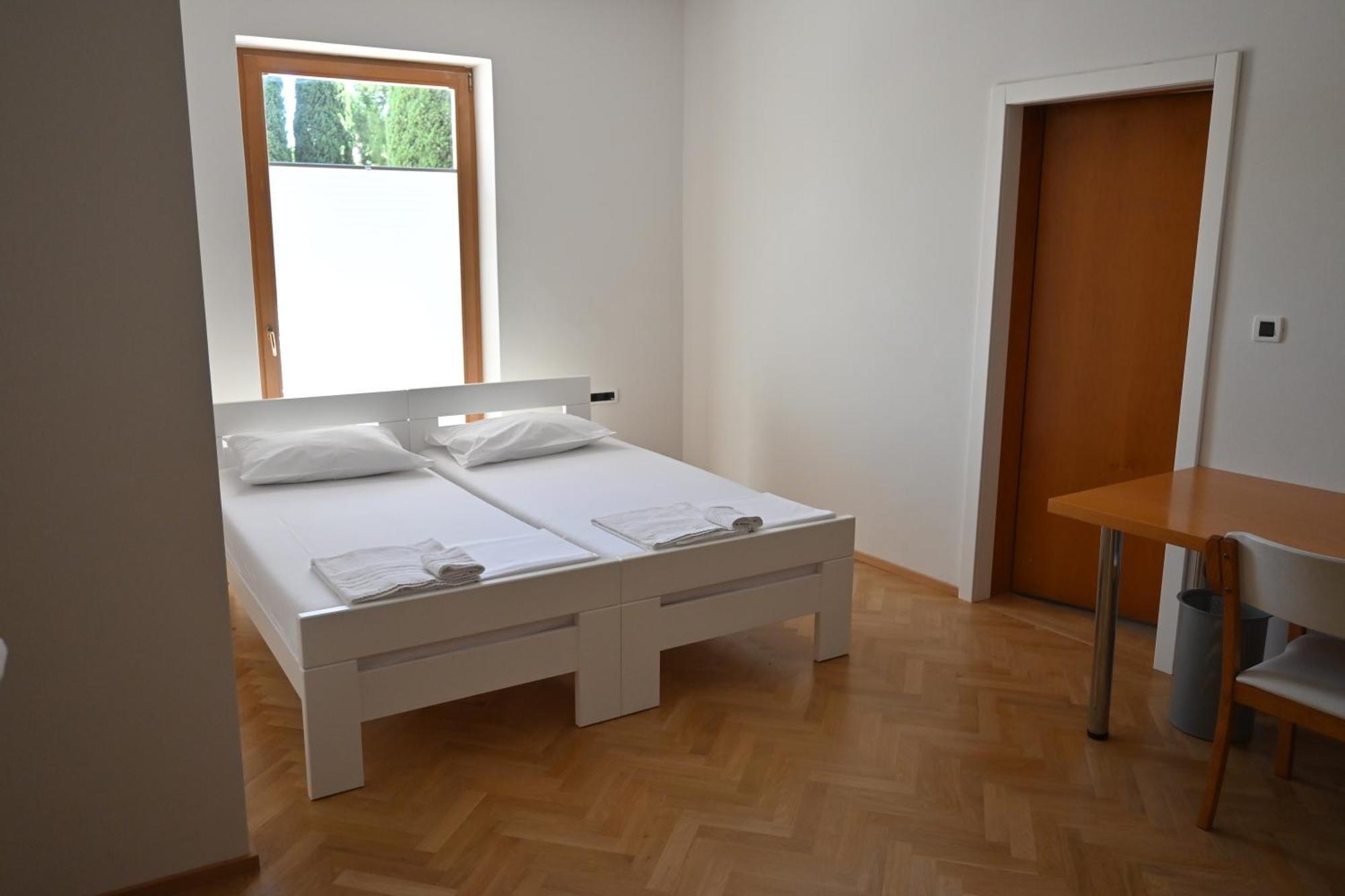 Hostel Sveta Ana Koper Dış mekan fotoğraf